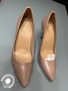 MICHAEL Michael Kors Blush Leather Pointed-Toe Pumps